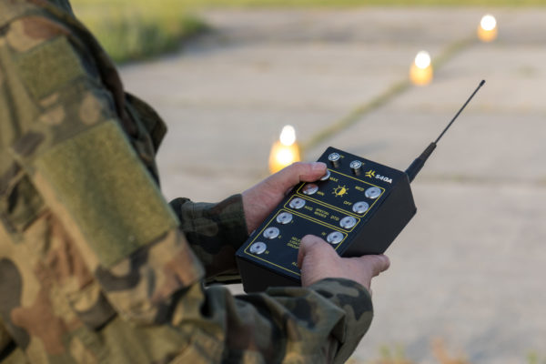 UR-101 Handheld Controller for remote activation of runway lights