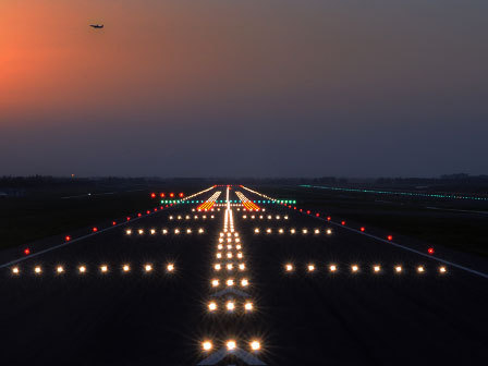 blinking on and off runway lights