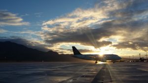 What is green airport and how can airports reduce its environmental impact