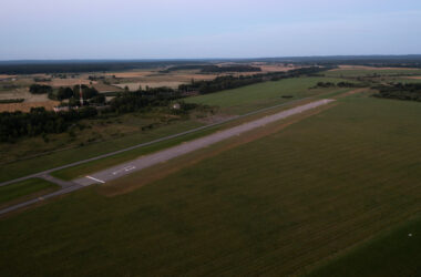 Kiwiszki Airport Runway