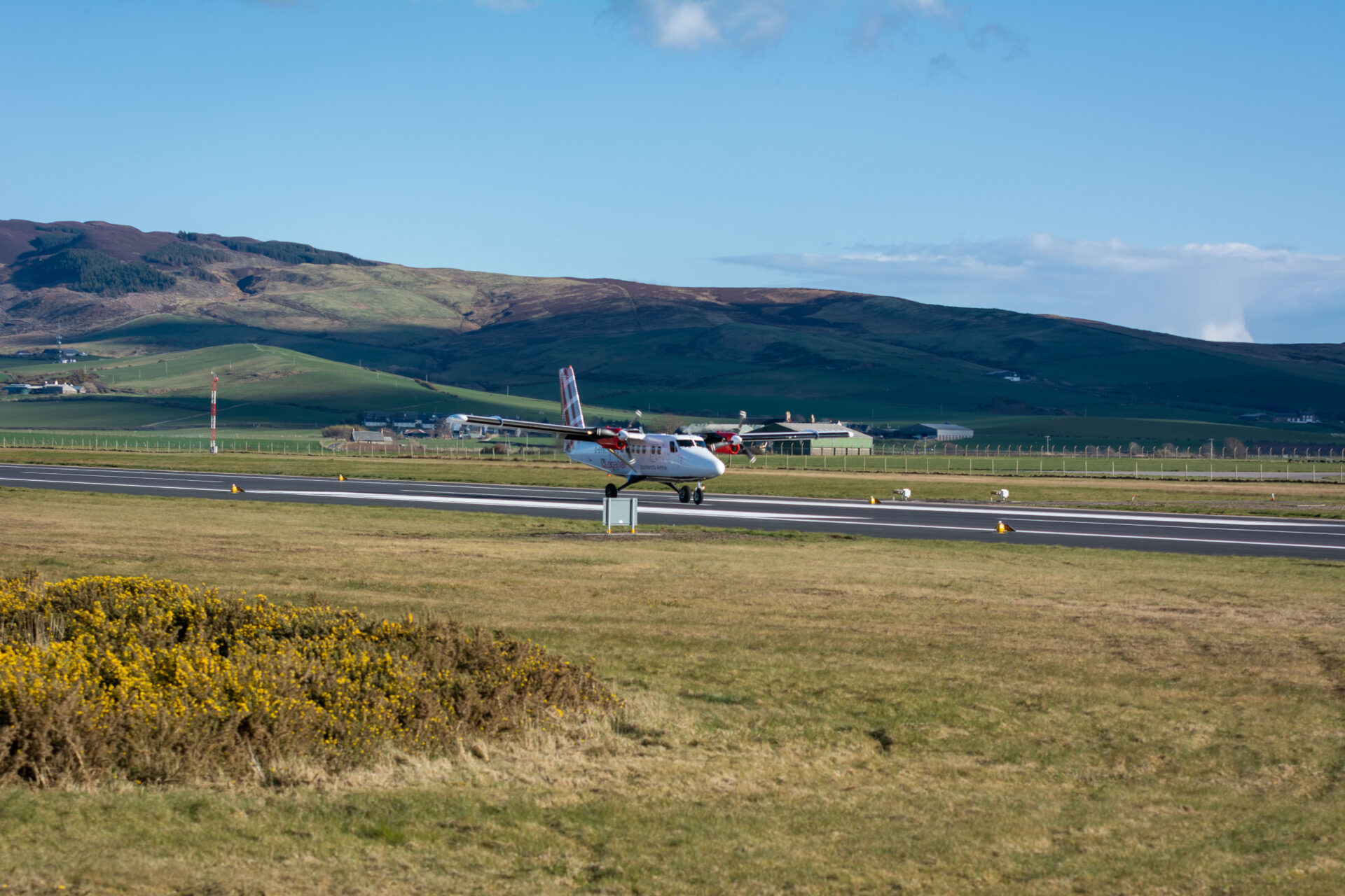 S4GA Solar Airfield Lighting in action at a regional UK airport