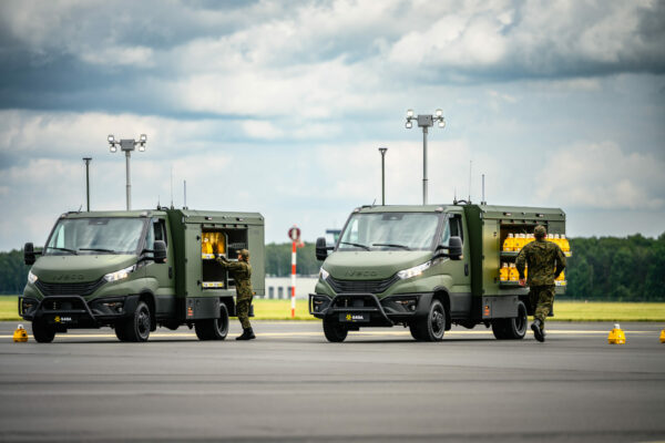 S4GA mobile runway lighting in a truck solution