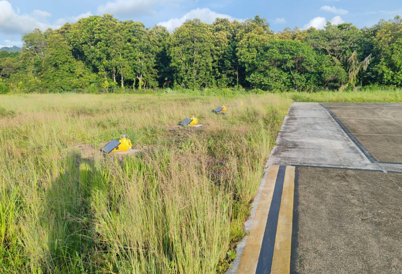 S4GA SP-401S Solar Runway Threshold End Lights installed at Nuqui Airport