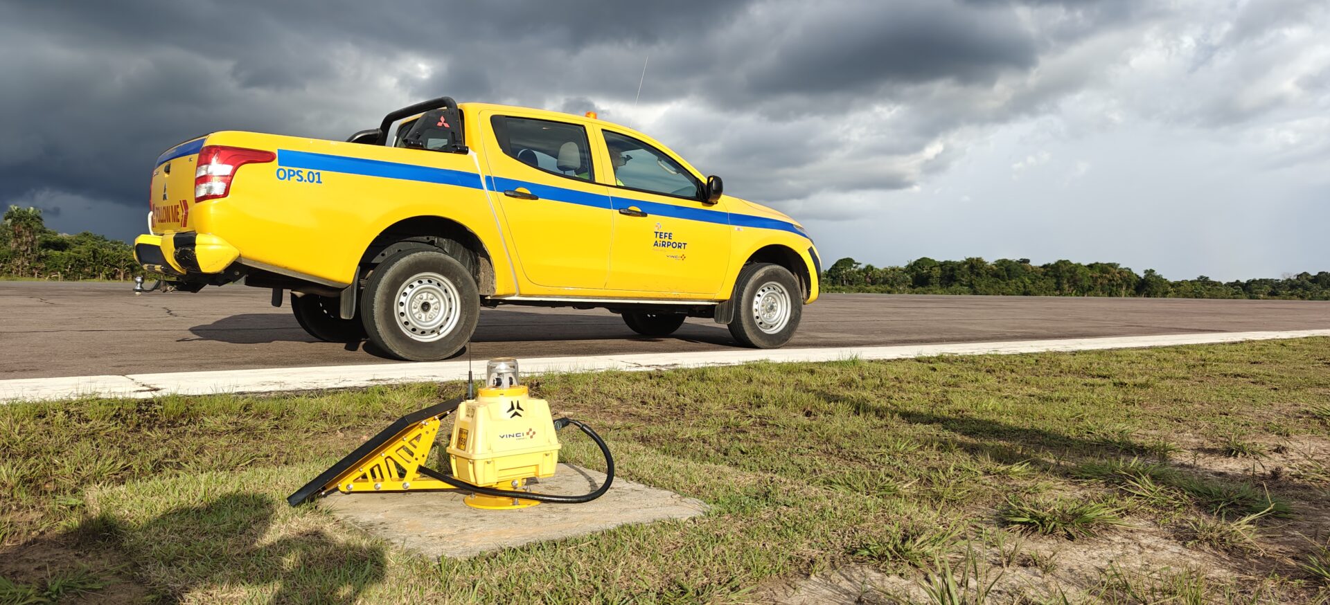 S4GA Solar Runway Edge Light in action at Tefe Airport, Brazil
