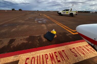 10008 SP-401S Solar Taxiway Edge Light, Turning Pad Light (MOS variant) 5