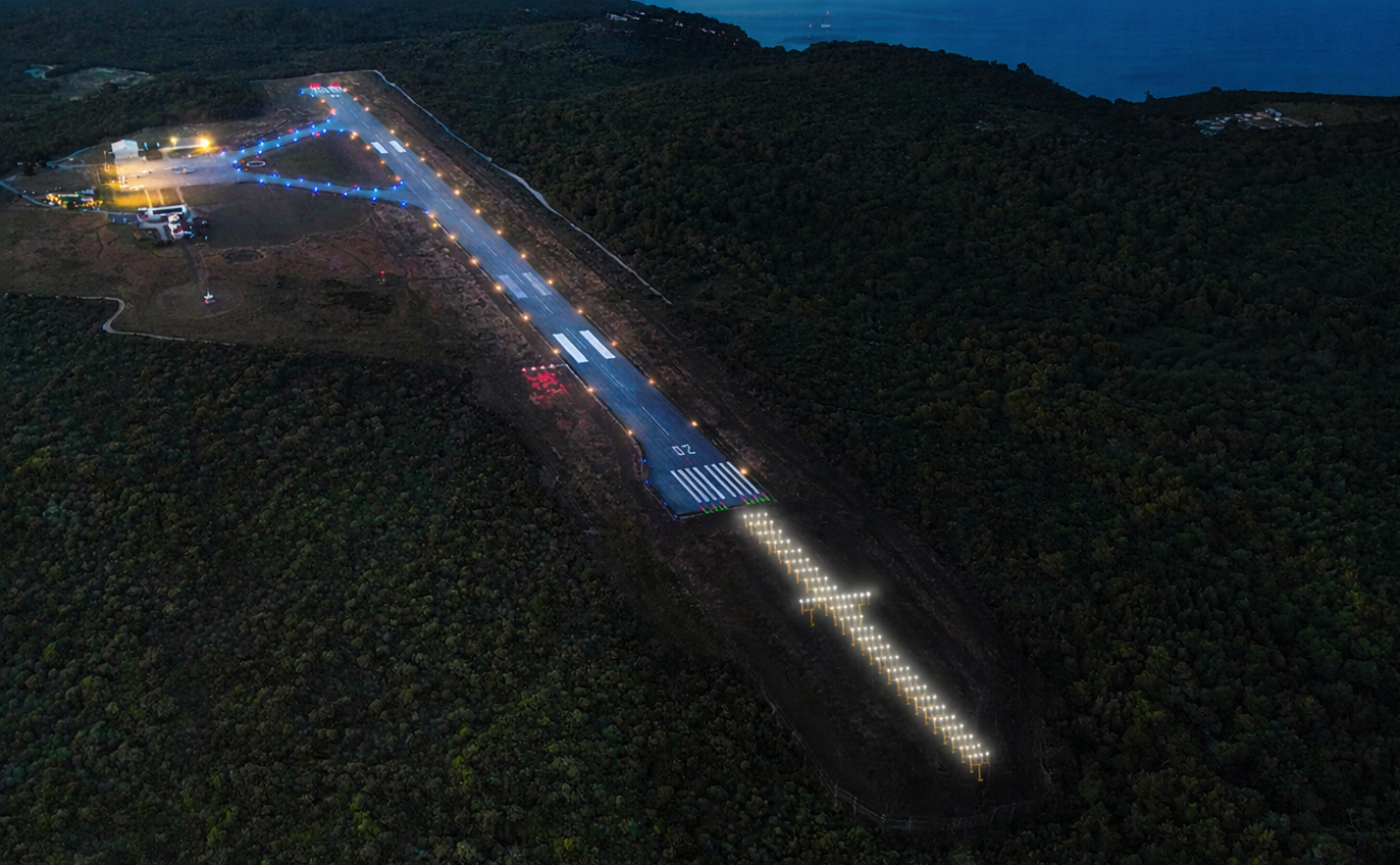 S4GA Solar High-Intensity (CAT I) Airfield Lighting System