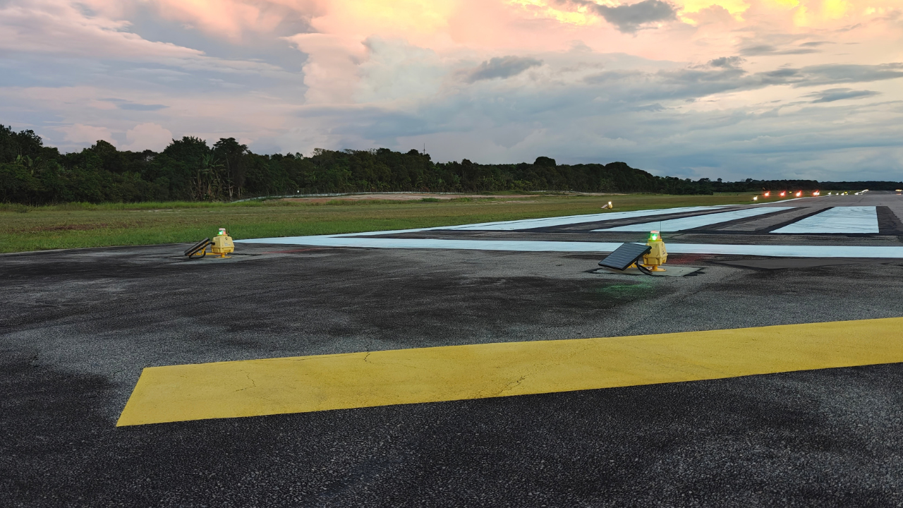 How Solar Airfield Lighting Can Support the Transition